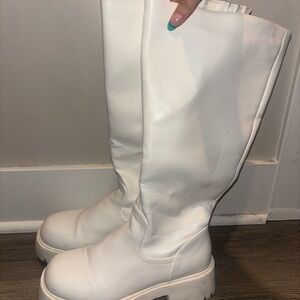 White Women's Knee-High Platform Boots